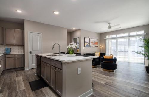 Whitestown Apartment | Lux Haven Whitestown