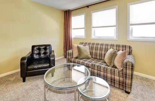 Highlands House | Lux Historic District Townhouse-WalktoAll-Highlands