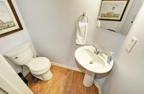 Highlands House | Lux Historic District Townhouse-WalktoAll-Highlands