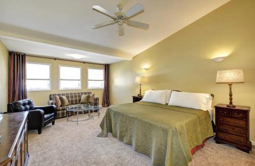 Highlands House | Lux Historic District Townhouse-WalktoAll-Highlands