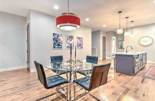 Eighth Avenue House | Lux Home 13 Beds Walk 2 Restaurants Rooftop