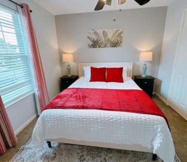 Stafford House | Lux Home Sleep 12 Arcade Gameroom Houston Sugarland