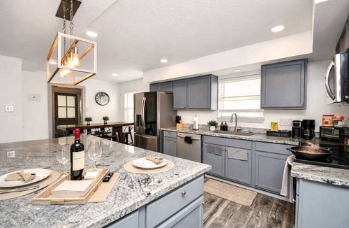Barker Apartment | Lux Home w/Heated Pool & Spa: 30 Min to Downtown