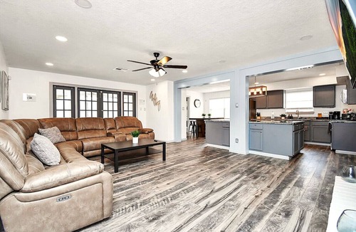Barker Apartment | Lux Home w/Heated Pool & Spa: 30 Min to Downtown
