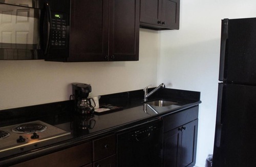 Three Rivers Hotel | Lux Inn and Suites