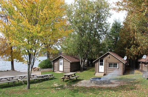 Golden Lake House | Lux Lakefront Home + 3 Rustic Cabins - Sleeps 20