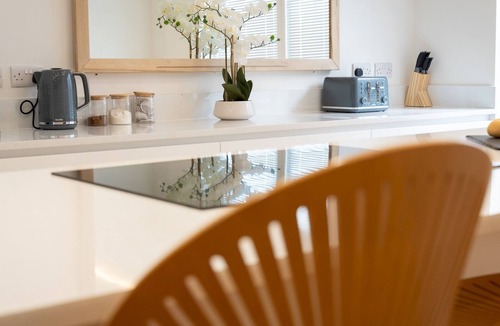 Amersham Apartment | Lux, Light & Spacious- Chilterns - Pass the Keys