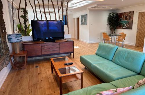 Amersham Apartment | Lux Light Spacious- Chilterns - Pass the Keys