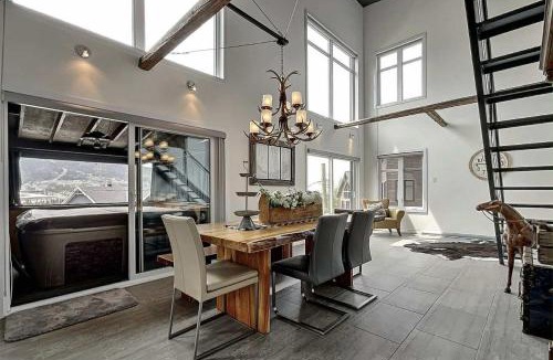 Saint-David-de-Falardeau Ski Chalet | LUX Monts-Valin