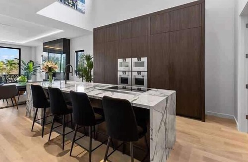 St. Petersburg - Clearwater Apartment | Lux Penthouse 4-story Stunner Rooftop Views