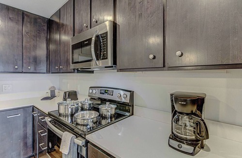 Marble Falls Apartment | Lux*Pool/HotTub*Golf*Amenities