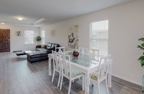 Aubrey House | Lux Private Aubrey Getaway Minutes From Frisco