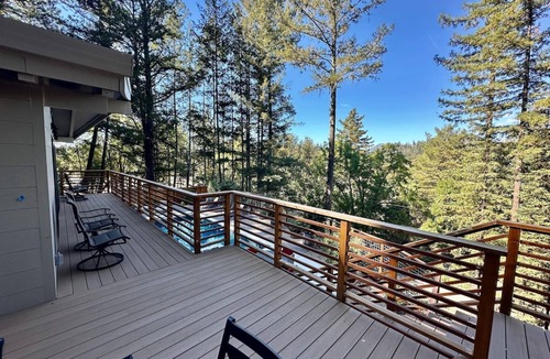 Calistoga House | LUX Private Modern Villa | Pool, Spa, & Dogs OK