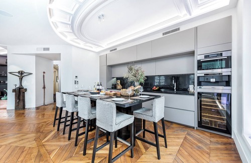 Saint-Germain-des-Pres Apartment | LUX RESIDENCE: BLEND OF BOHEMIAN CHARM & CURATED CONTEMPORARY ART-SAINT GERMAIN