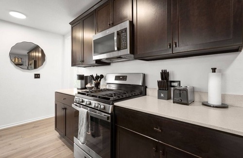 Stony Ridge North House | Lux Retreat l SE Austin near F1/COTA/ABIA/Tesla