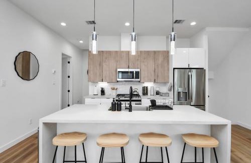 OST - South Union House | Lux Reverie Townhouse- Med Center- Downtown HTX