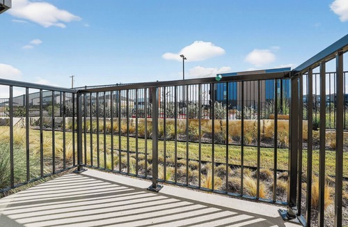 Jarrell Apartment | Lux Studio ,Pool, Near St. Davids Hospital