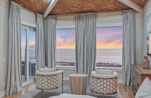 Bid-a-wee Beach House | LUX Teddy's Heaven: Beachfront | 6 Seater LSV | Pool/Hottub
