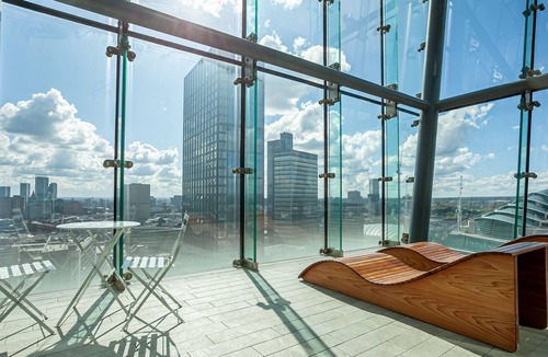 Manchester City Centre Apartment | Lux Two Bed With Pool and Gym Access