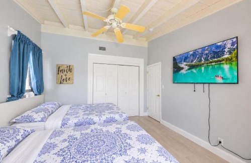Riverside Park House | LUX View Villa