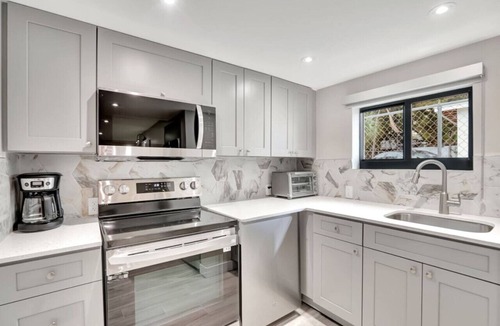 Central Beach Villa | Lux Villa - 3br/2ba off Las Olas