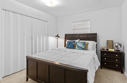 Abilene House | Lux Villa Stay on Palm Street!