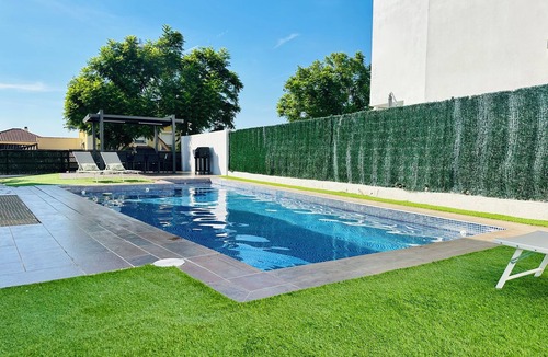 Montequinto Ski Chalet | Lux Villa with Year-Round Heated Pool, beautiful outdoor space & Game Room