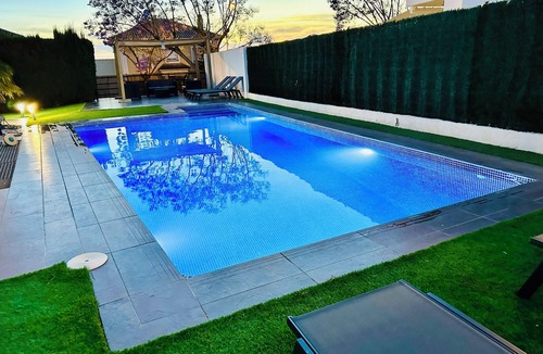 Montequinto Ski Chalet | Lux Villa with Year-Round Heated Pool, beautiful outdoor space & Game Room