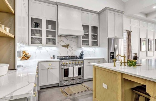 Central Arlington House | LUX | Walk to AT&T Stadium | GlobeLife | GameRoom
