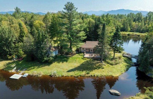 Whitefield House | Lux Waterfront Cottage & Guest House