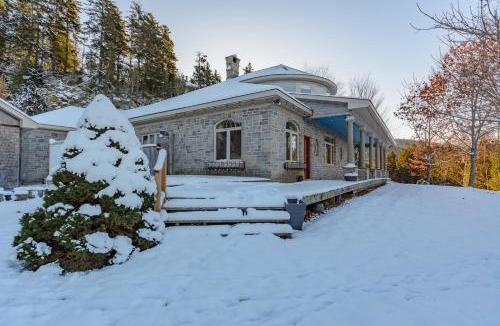 Saint John House | Lux Waterfront Private 4bd home