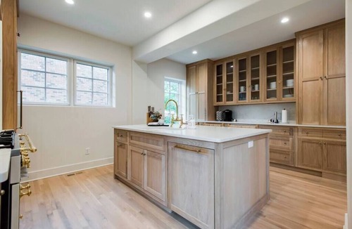 Nashville House | Lux West Nash Tudor, 4mi to DT, Sleeps 9