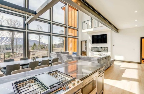 Windham House | Lux Windham Getaway | Views & Indoor Heated Pool