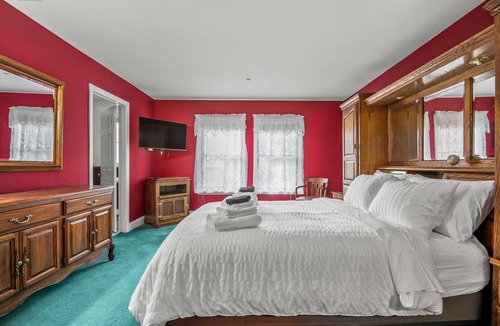 Wrightwood House | Luxary Castle & SPA near Skiing Resort