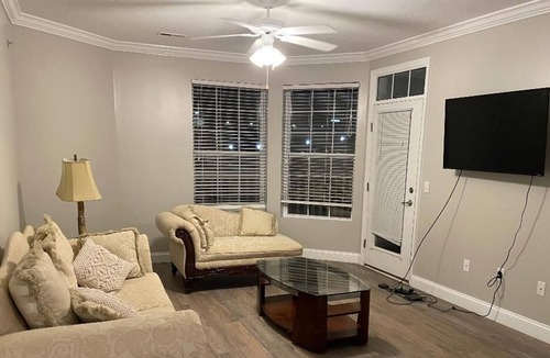 Morgantown Condo | luxary condo near include 3 bd 3 bathroom and fire place