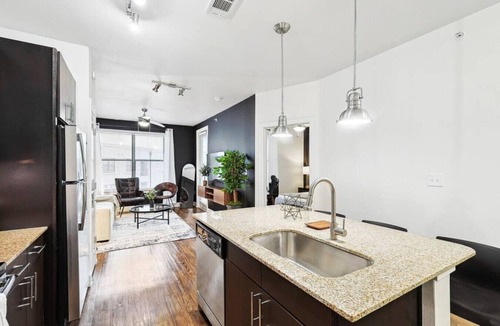 Frisco Apartment | Luxe 1 Bedroom With Pool Near Toyota HQ & Legacy West