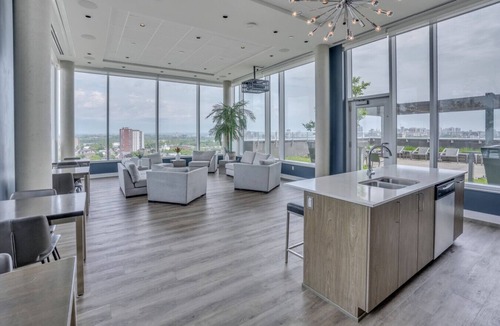 Ottawa Division Apartment | Luxe 1BR with Private Terrace near Ottawa Hospital