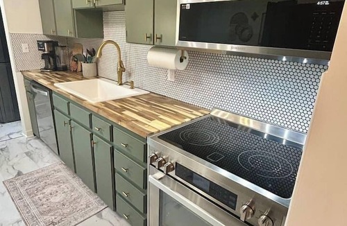 Greenwood Apartment | Luxe 2-Bedroom Duplex, Moments from It All!