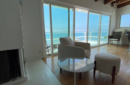 Central Malibu Apartment | LUXE 2-bedroom Malibu apartment on the sand