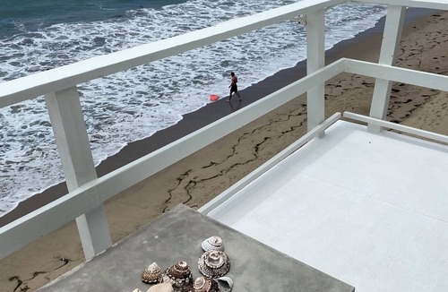 Central Malibu Apartment | LUXE 2-bedroom Malibu apartment on the sand