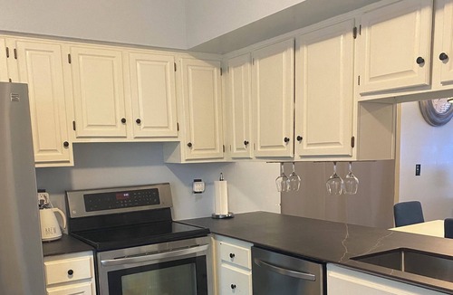 Corn Hill Condo | Luxe 2BR 1/12 BA Condo close to UR, RIT & Strong.