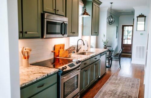 Jasper House | Luxe 2BR Cabin C by MHM Luxury Properties