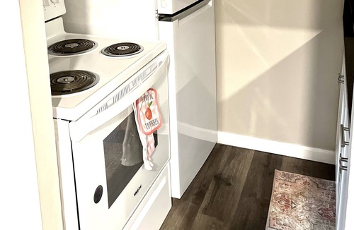 Tremont Apartment | ✨Luxe 2BR In Tremont✨ Minutes to Downtown & Cleveland Hopkins Airport