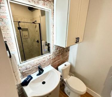 Cape Girardeau Apartment | Luxe 2KBR Apt w Electric Fireplace By KeenStays