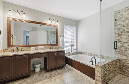 Frisco House | Luxe 3B Cozy and 5-Star Stay in Frisco