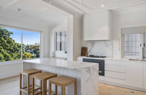 Darling Point Apartment | Luxe 3BR Full-Floor Suite w/Views | Darling Point