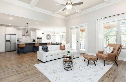 Kathleen House | Luxe 3BR | Sleeps 10 | Pet Friendly