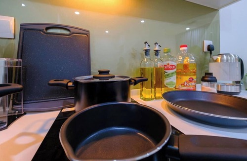 Golden Triangle Apartment | Luxe 3R2B Pav Ceylon Bukit Bintang KLCC 600MBPS