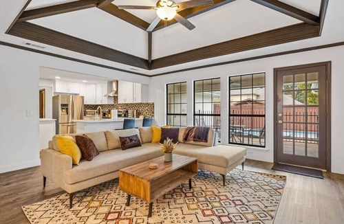 Carriage Hill House | LUXE 4/3 Home w/Pool & Hot Tub
