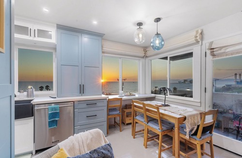 El Porto House | Luxe 4B-4B Coastal Oasis - Ocean Views - Rooftop & Garage